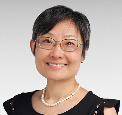 Julia Chu headshot