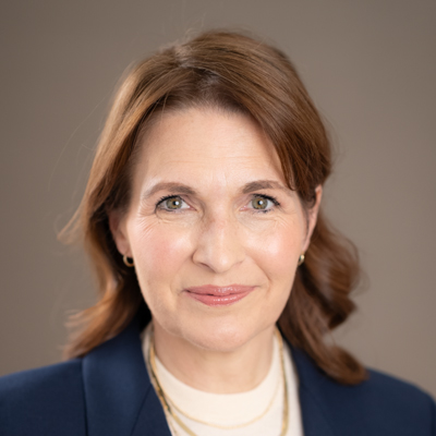 Stacy Allred headshot